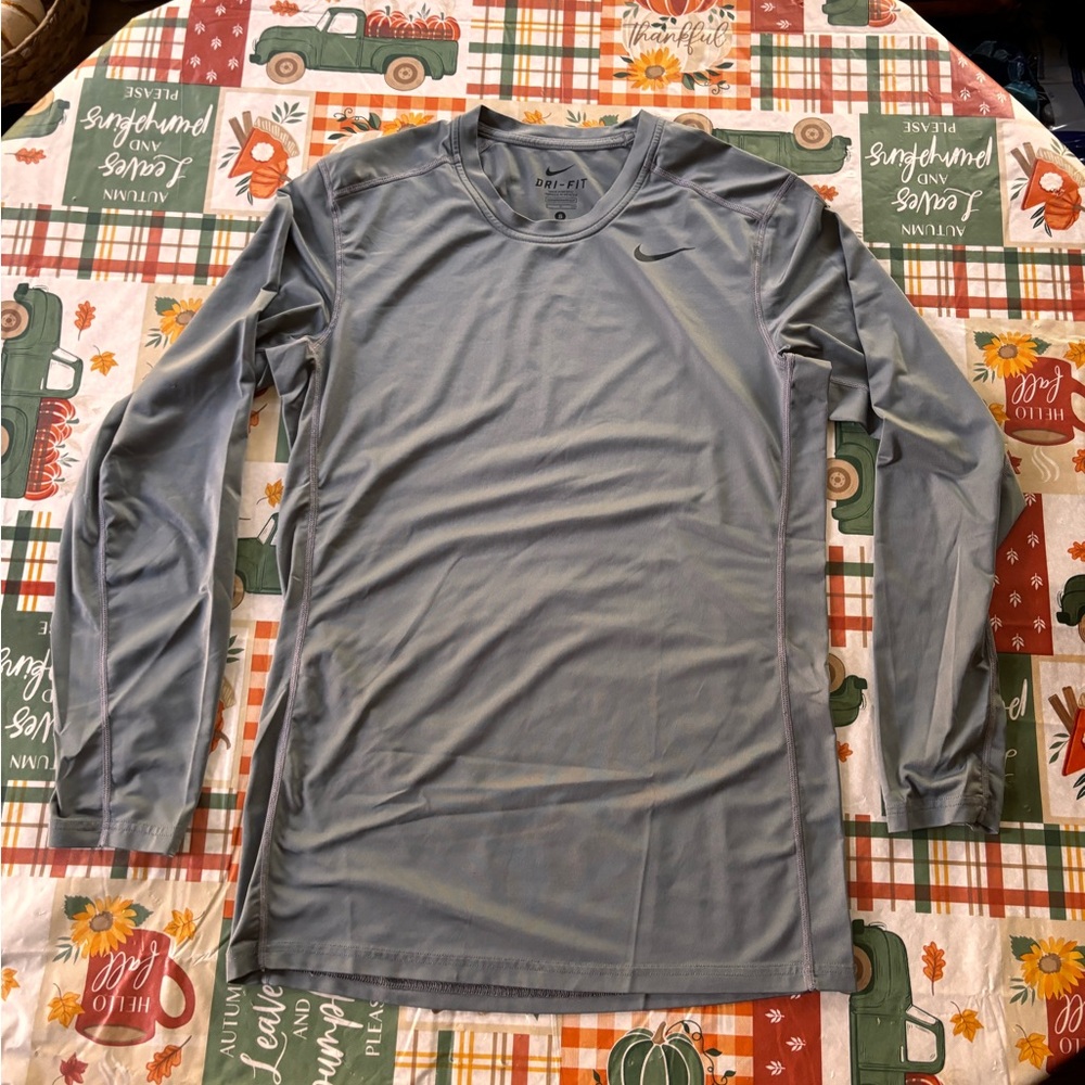 Nike - Men's Long Sleeve Gray Shirt